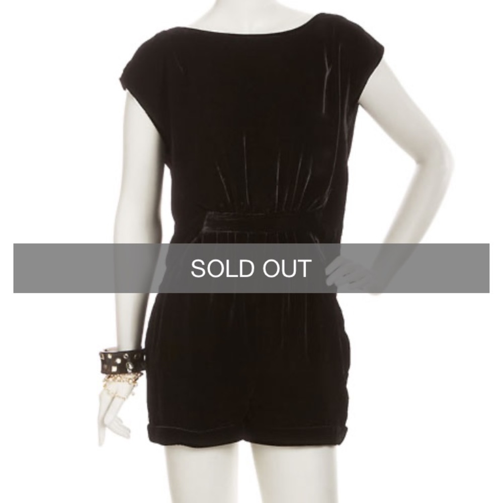 BCBG black velvet romper sz l